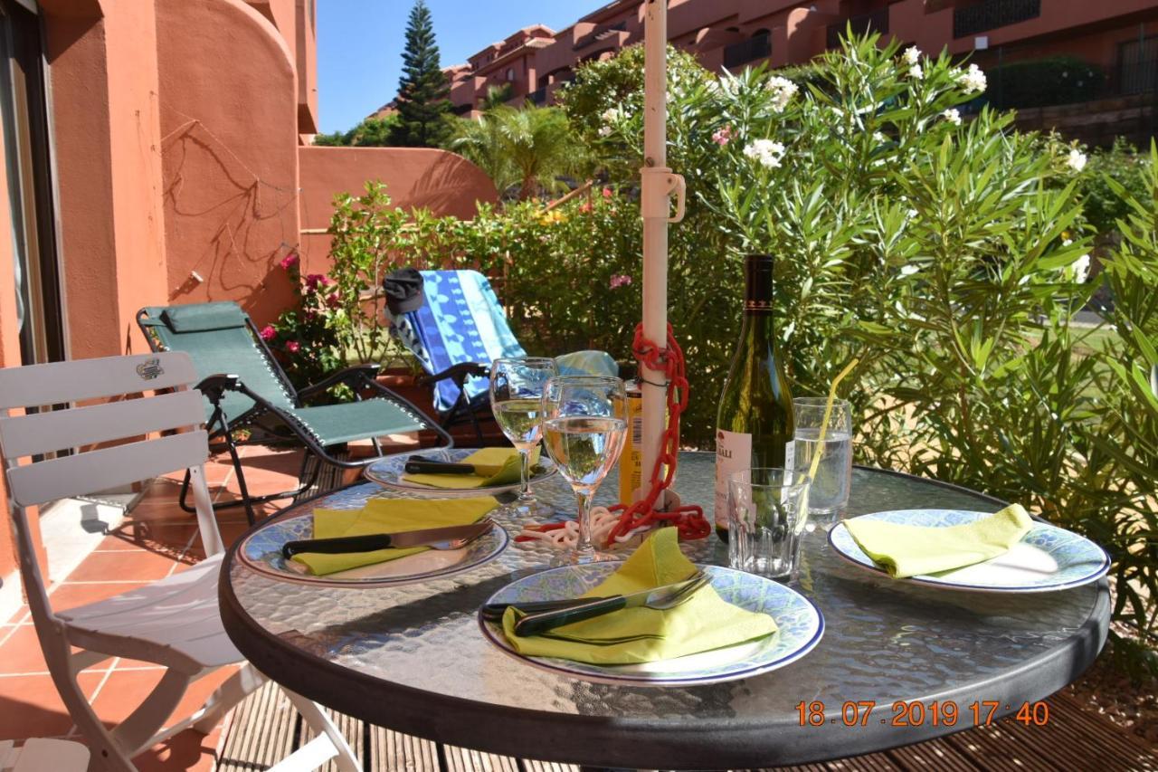 Luxury 2-Bedrooms & Bathrooms Estepona Apartment Exteriör bild