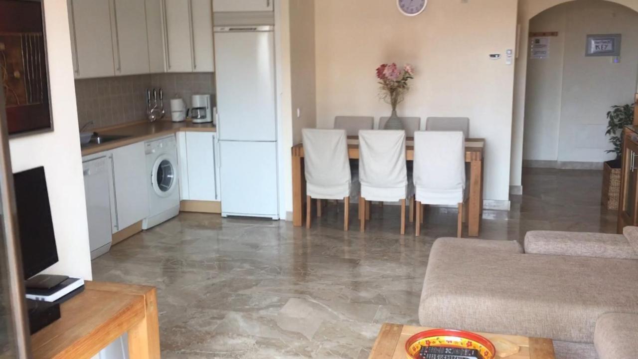 Luxury 2-Bedrooms & Bathrooms Estepona Apartment Exteriör bild