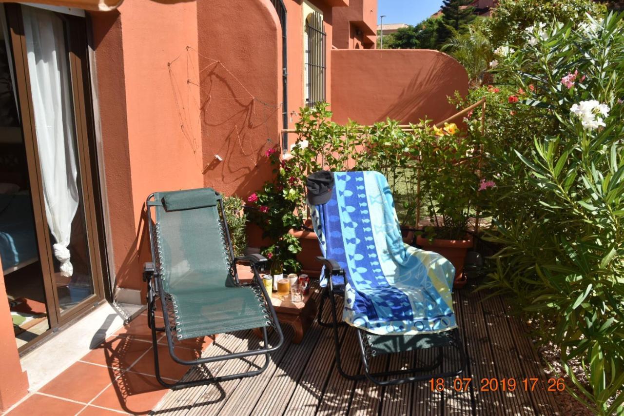 Luxury 2-Bedrooms & Bathrooms Estepona Apartment Exteriör bild