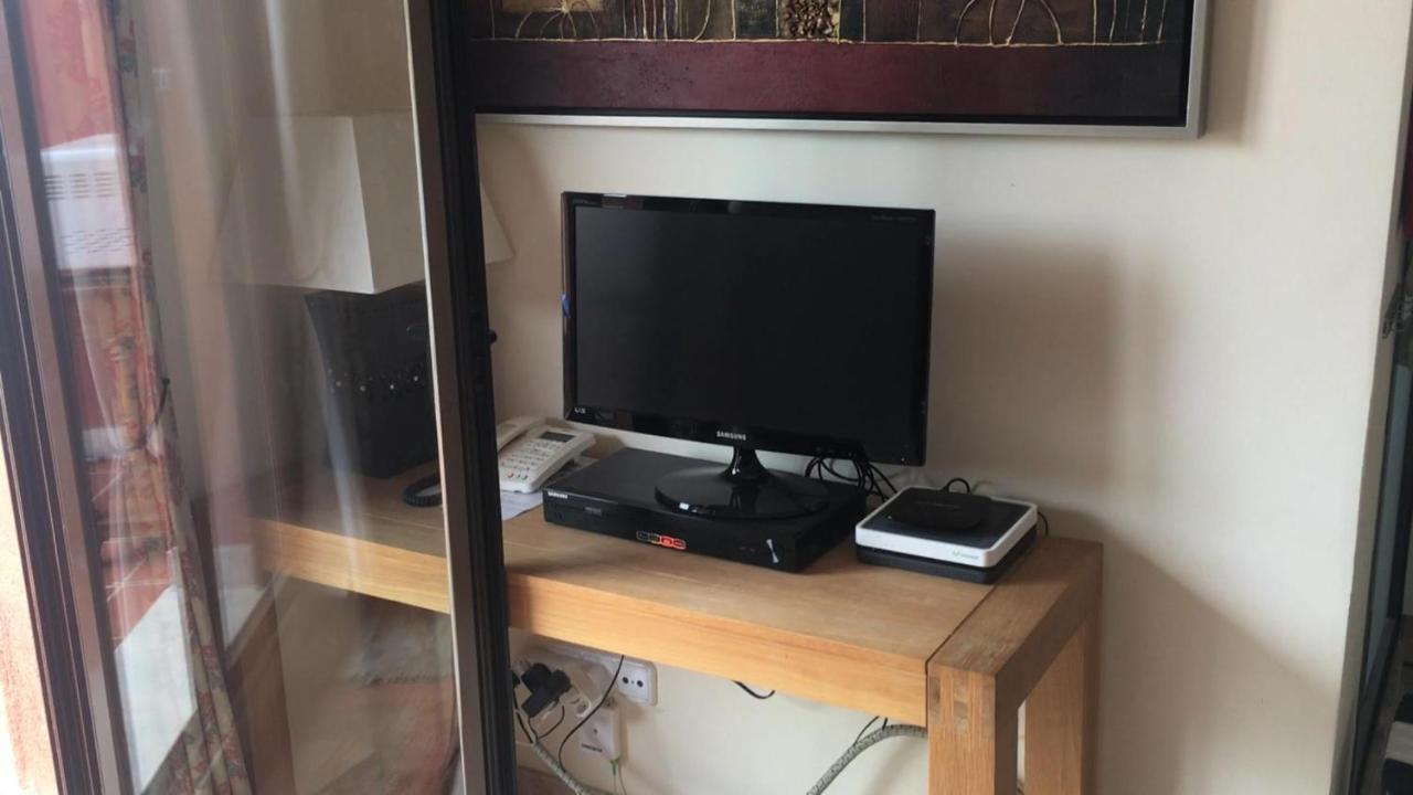 Luxury 2-Bedrooms & Bathrooms Estepona Apartment Exteriör bild
